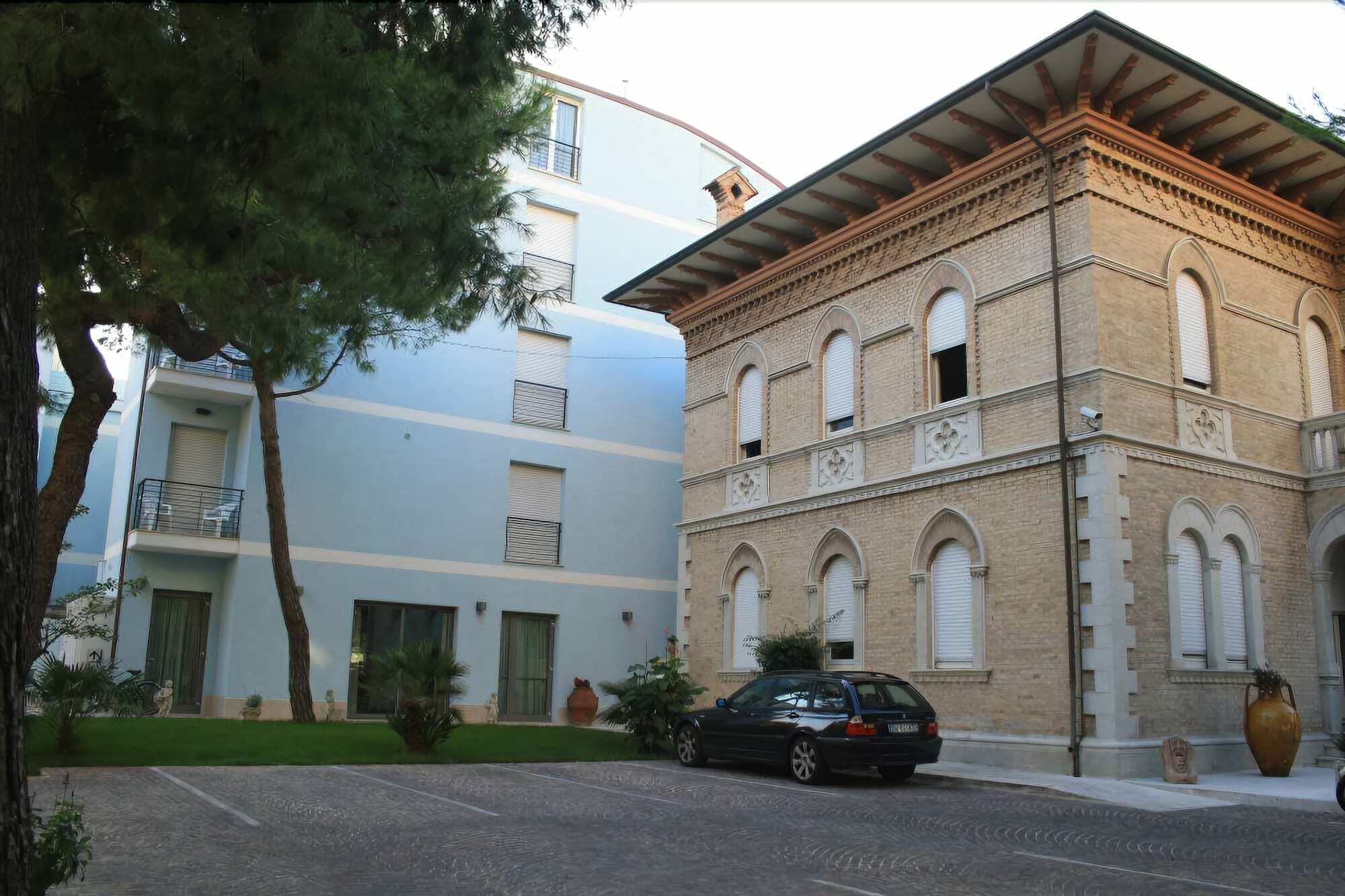 Hotel Chiaraluna Civitanova Marche Esterno foto
